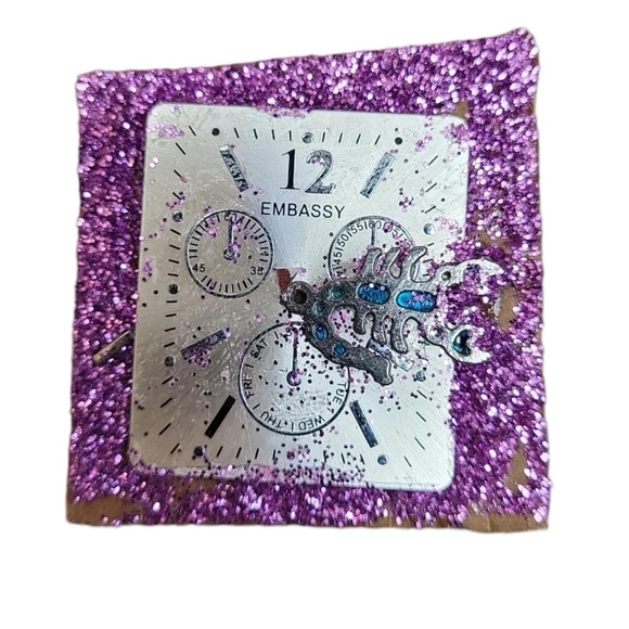 EMBASSY Purple Glitter Scorpio Watch Pin - Picture 1 of 2
